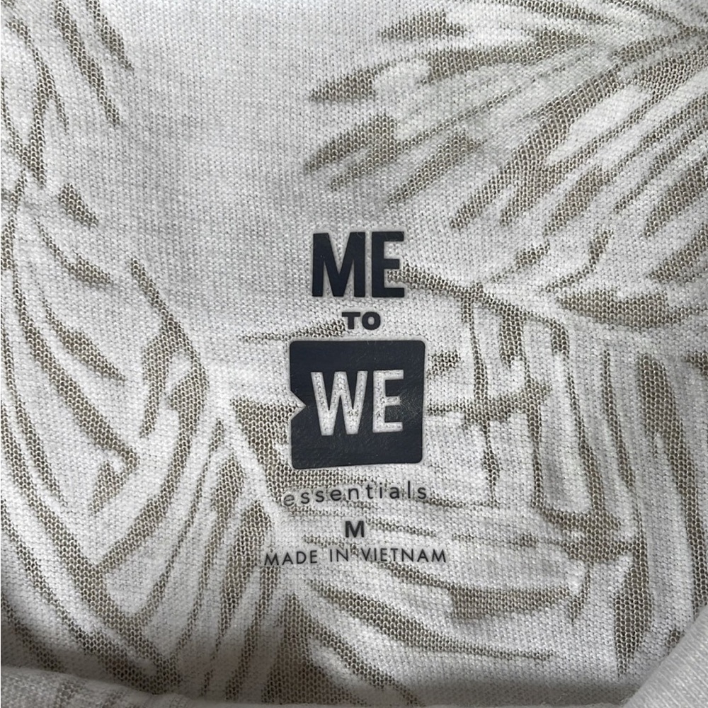 white floral t-shirt - Picture 2 of 4